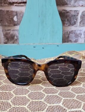 J. Crew Torttoise Shell Wayfarer Style Sunglasses